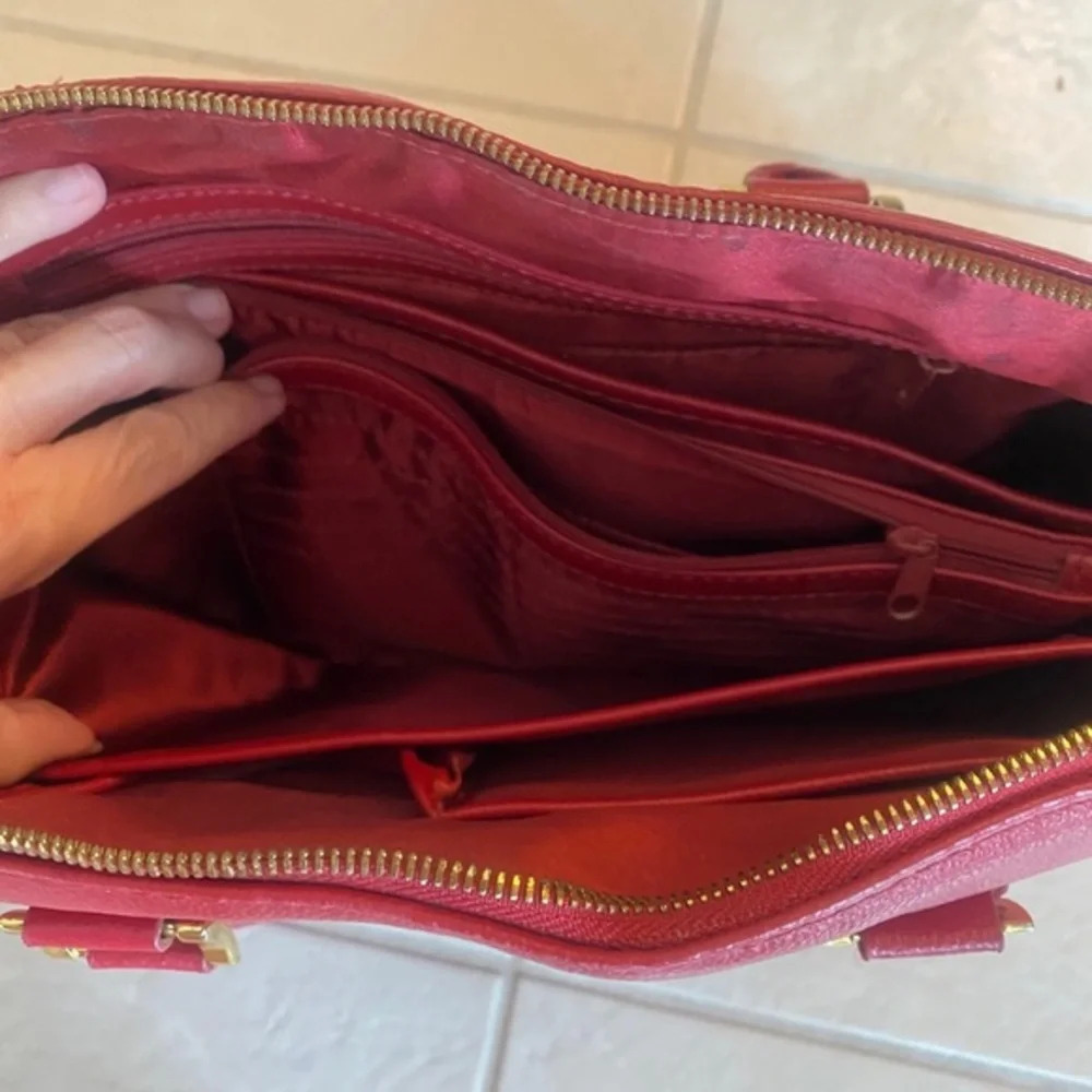 Joy &‎ Iman Red Leather Handbag​ - Picture 5 of 11